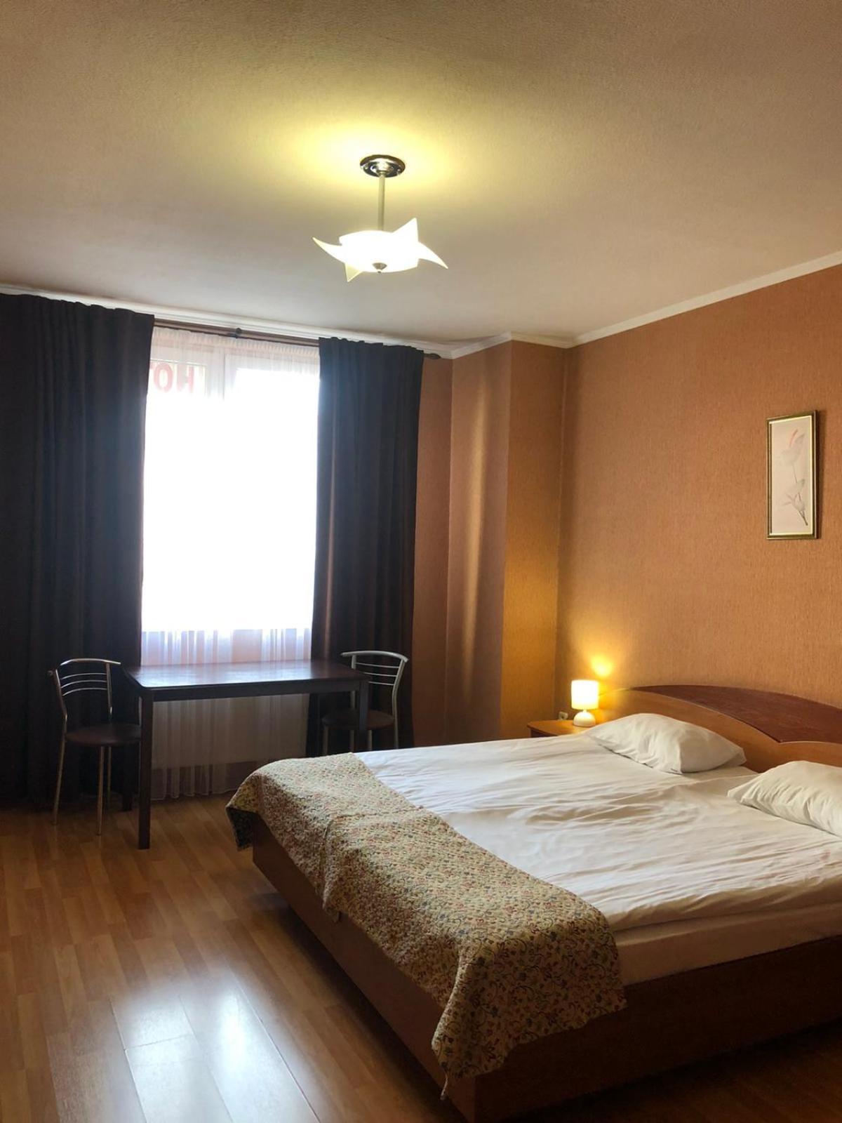 Comfort Hotel Kiev Bagian luar foto